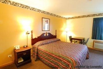 Executive Inn And Suites Вокіган Екстер'єр фото